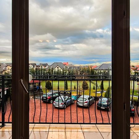Dworek Rozany Hotel & Restauracja นามิสลอฟ ภายนอก รูปภาพ
