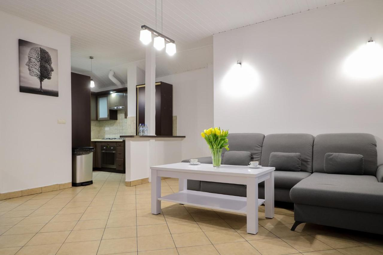 Dworek Rozany Hotel & Restauracja นามิสลอฟ ภายนอก รูปภาพ