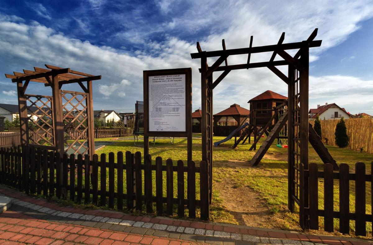 Dworek Rozany Hotel & Restauracja นามิสลอฟ ภายนอก รูปภาพ
